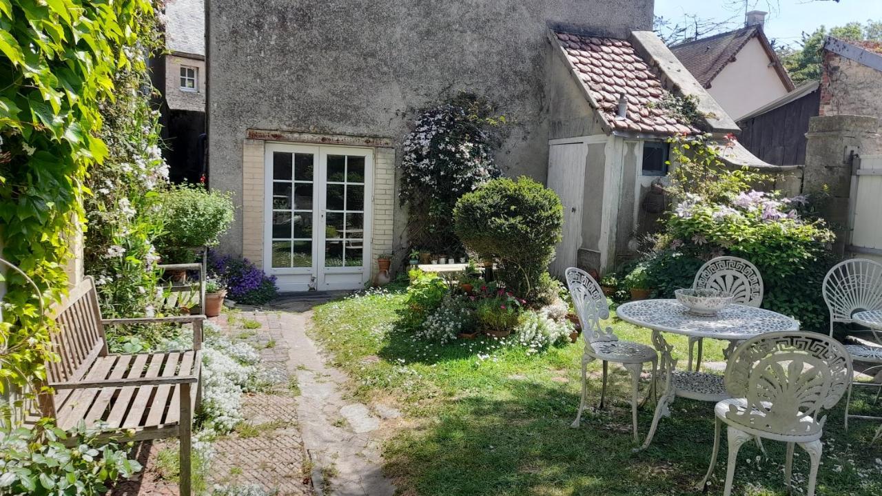 Bed and Breakfast Abrigermaine Arromanches-les-Bains Esterno foto